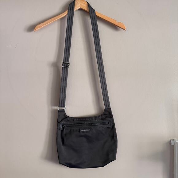 Vintage Longchamp Le Pliage Neo Flat Nylon Crossbody Bag Gray
